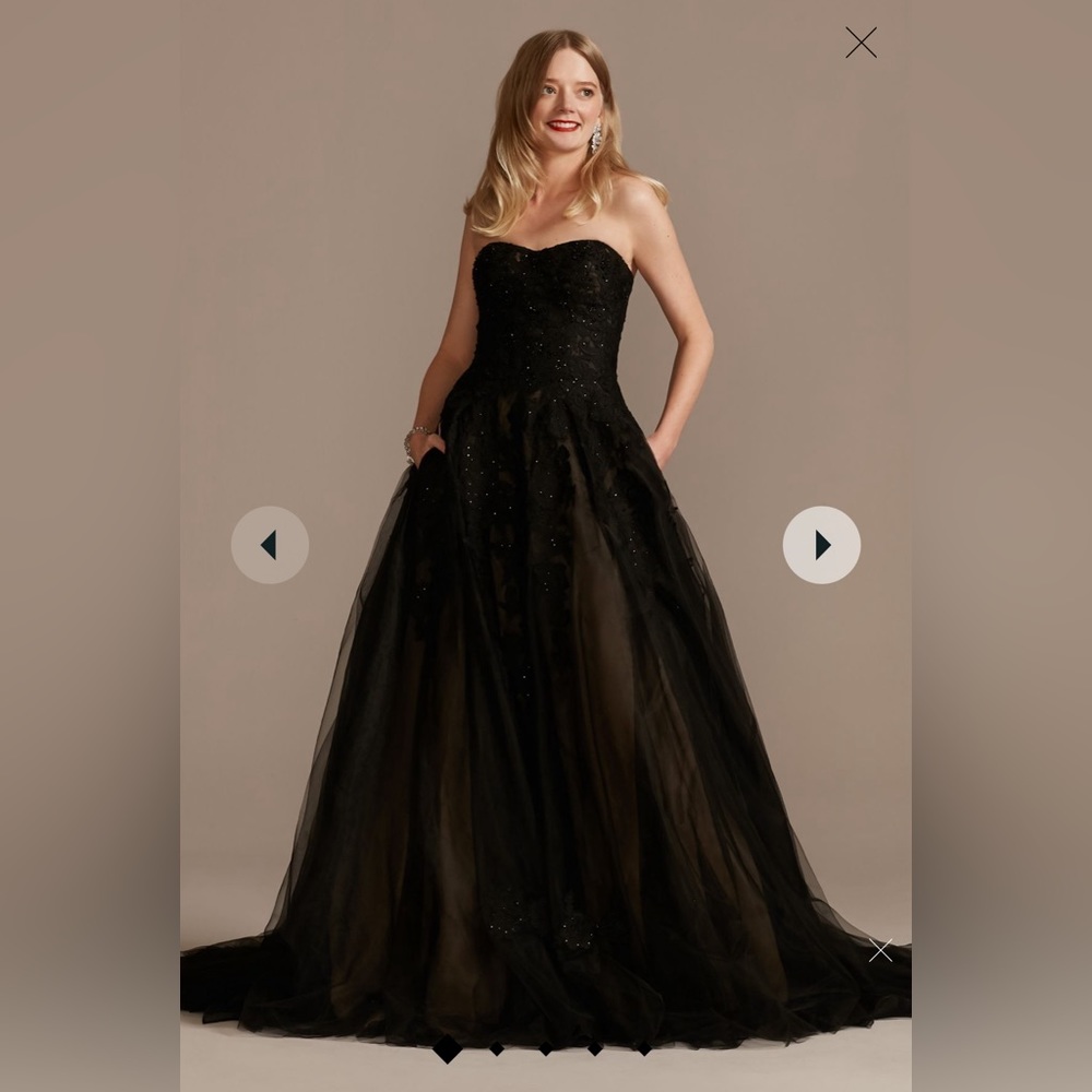 DAVID'S BRIDAL COLLECTION
sheer lace and tulle ball gown wedding dress